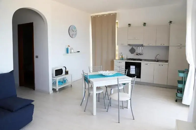 IzzHome Bella Vista