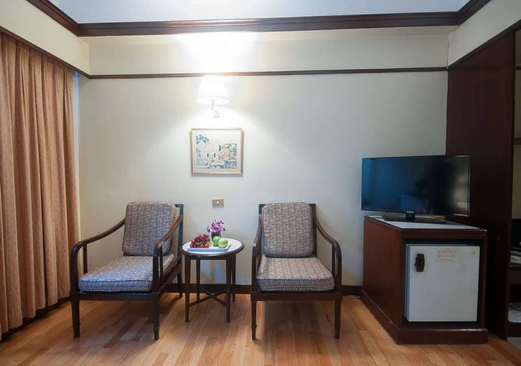 Grand Plaza Hotel