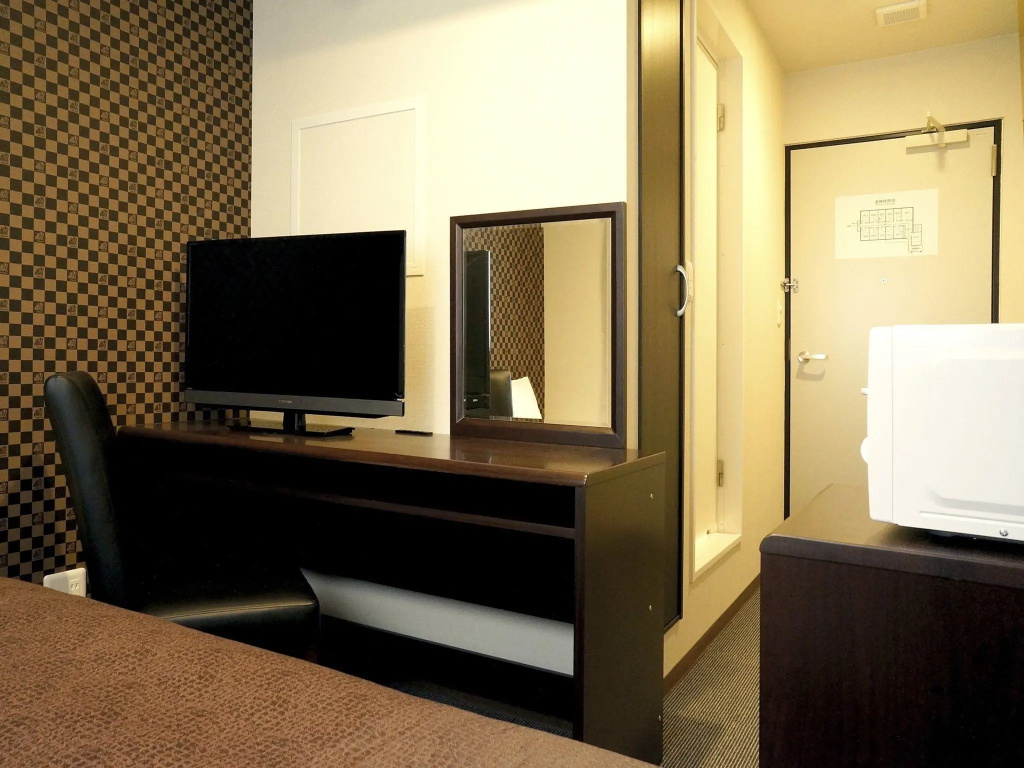 HOTEL LiVEMAX Himeji Ekimae