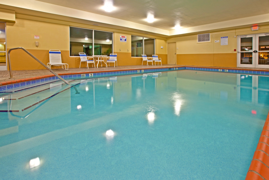 Holiday Inn Express & Suites Lexington Downtown Area-Keeneland by IHG