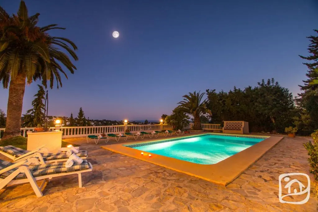 Abahana Villas Calsides