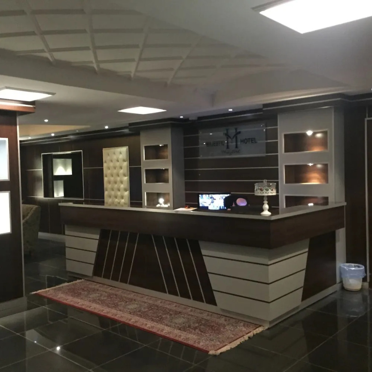Al-Fakhamah Hotel Apartments - Families Only