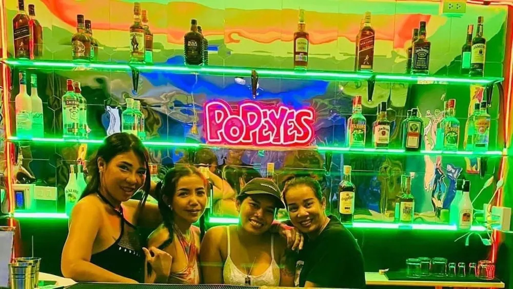 Popeyes Hostel Coffeeshop and Beer Bar