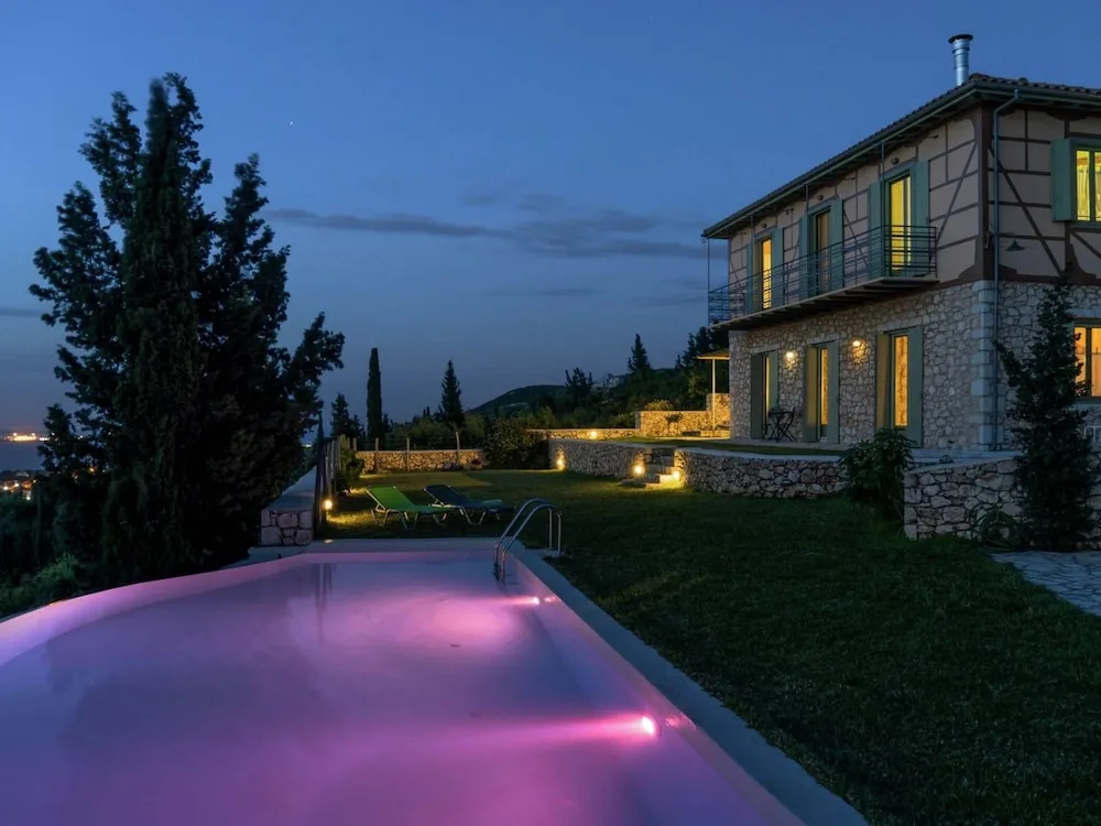 Charming, Warm Vacation Home, Private Pool, Privacy and Seaview, West Lefkas