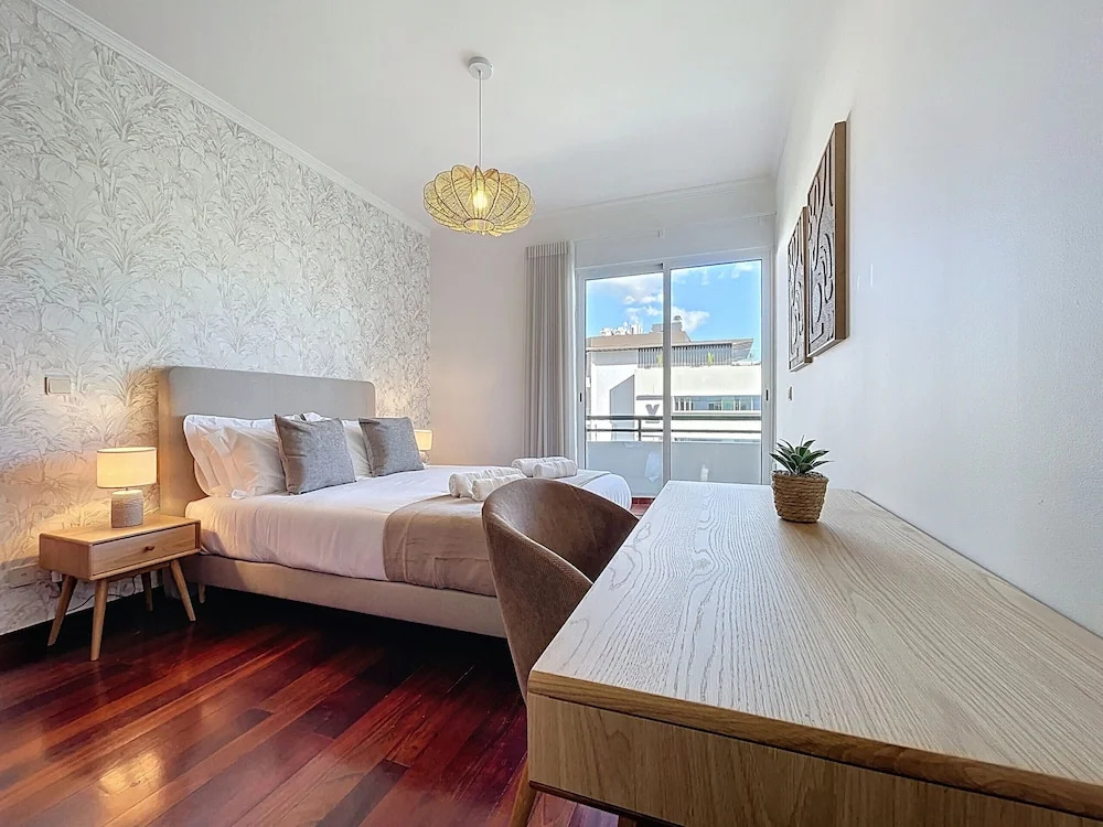 Lido Vista Apartment by Atlantic Holiday