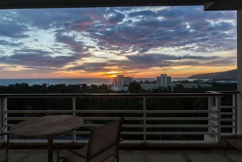 Kh2605 - Sea-view Penthouse in Karon Walk to Beach Restaurants Bars Shops