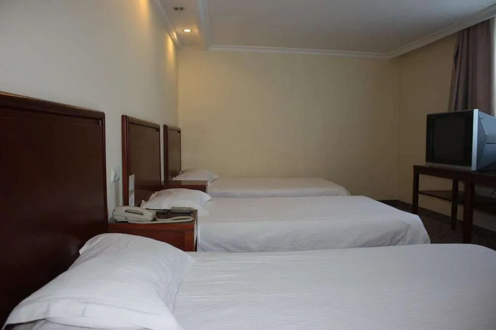 GreenTree Inn ShangHai WuNing Road ZhenPing Metro