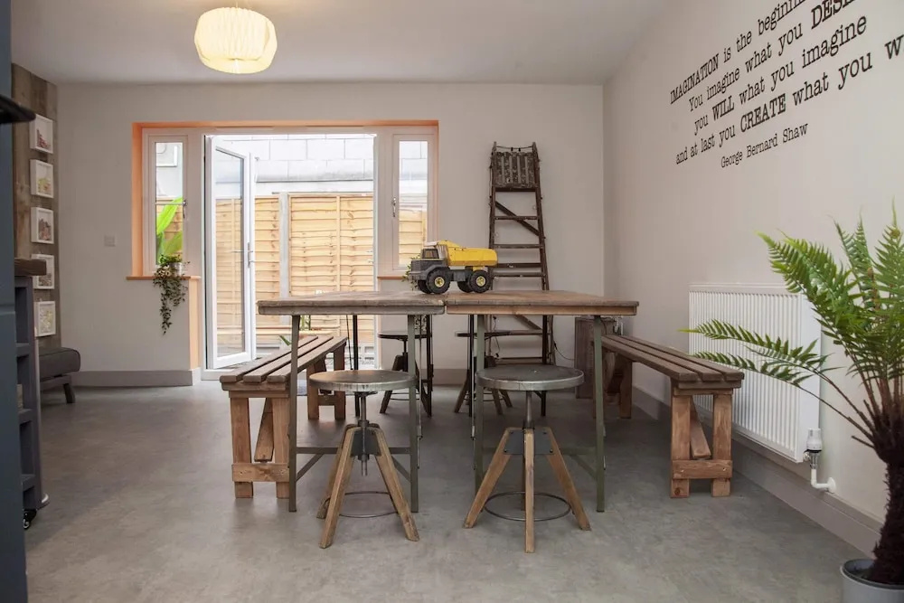 Higgihaus at 3a Cheltenham Lane Bristol