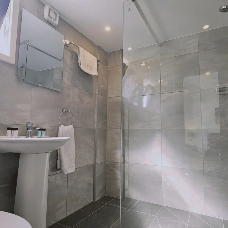 110 PRO - Stay Blissful Apartment