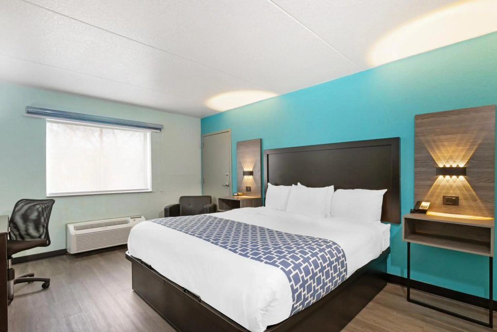 Clarion Inn Des Moines Airport