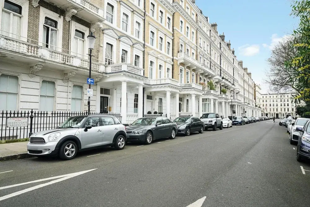 Queen's Gate Gardens Flat