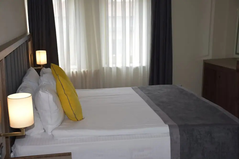 Segmen Hotel