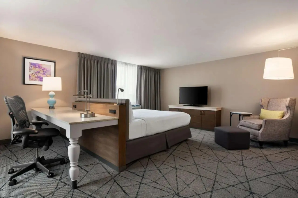 Holiday Inn Springfield