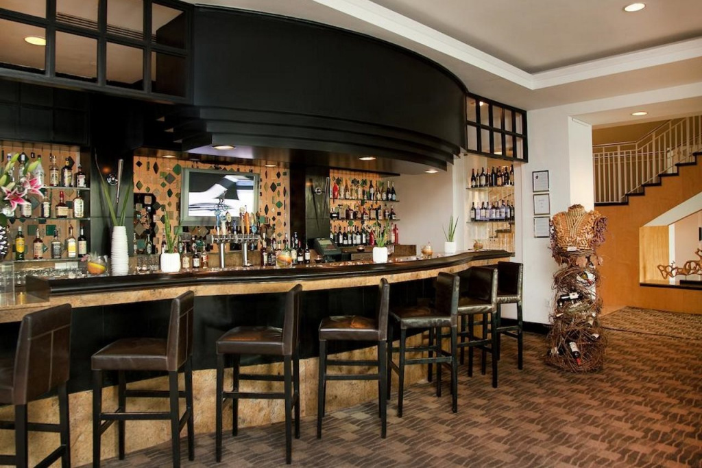 GALLERY One - A DoubleTree Suites by Hilton Hotel