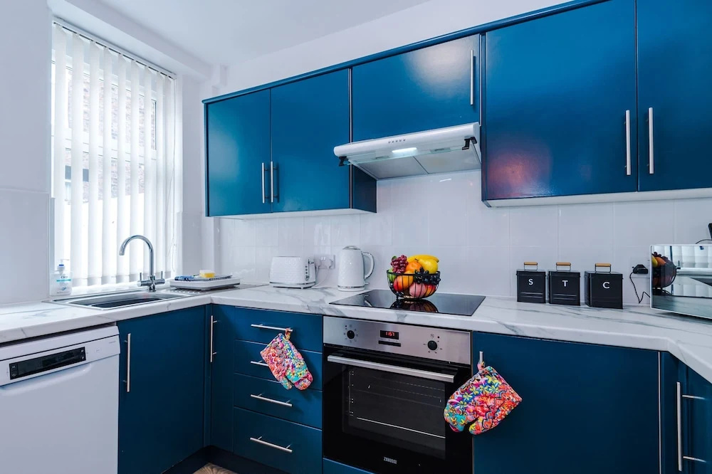 Spacious Home Sleeps 7 in the Heart of Anfield