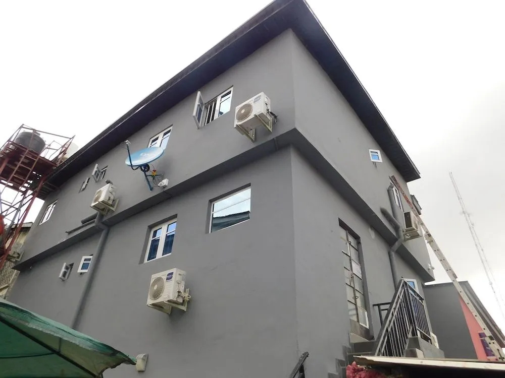 Toprano Hotel