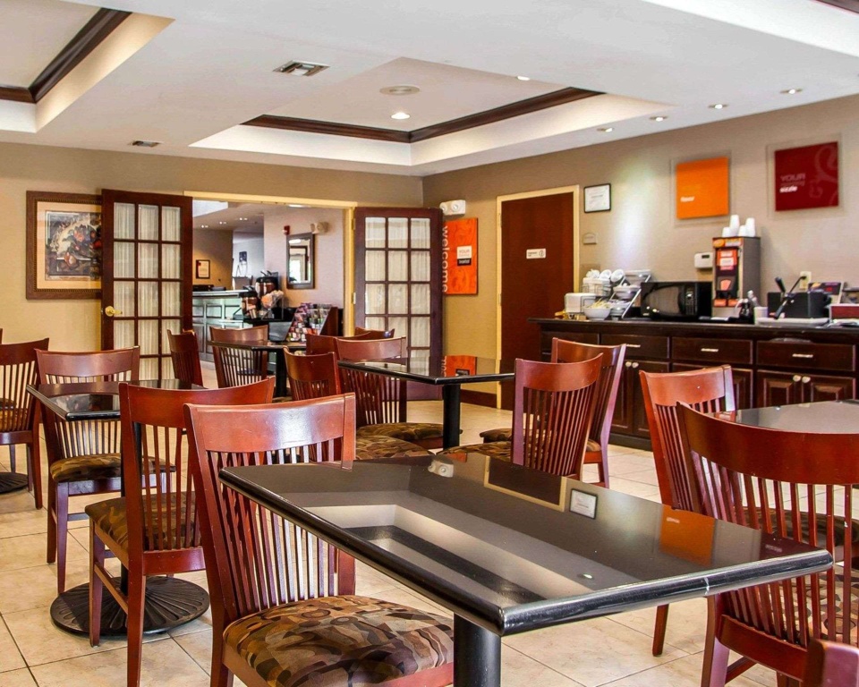Comfort Suites East Brunswick - South River