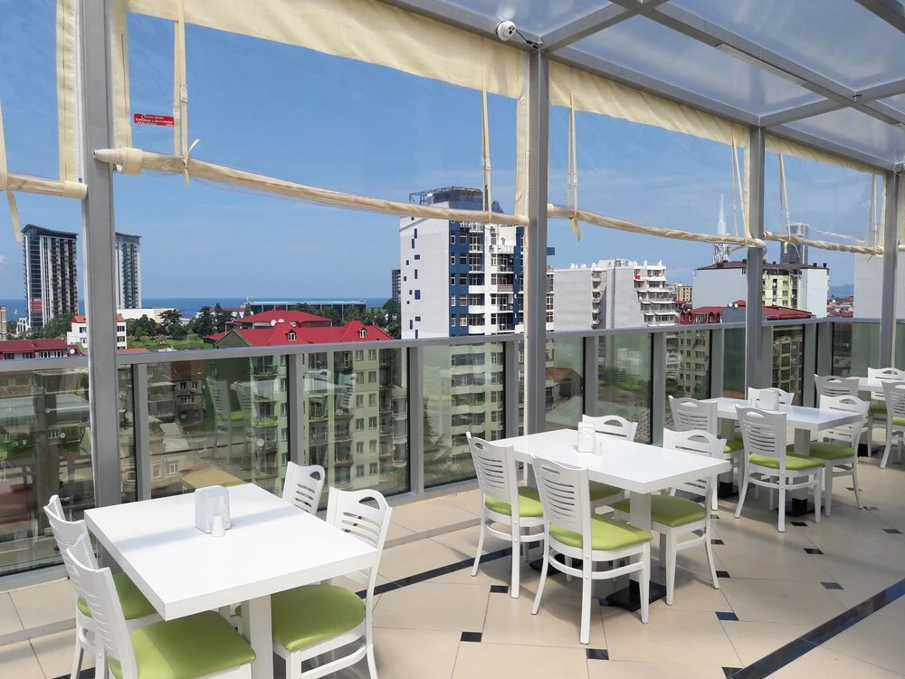 Hotel Green Glass