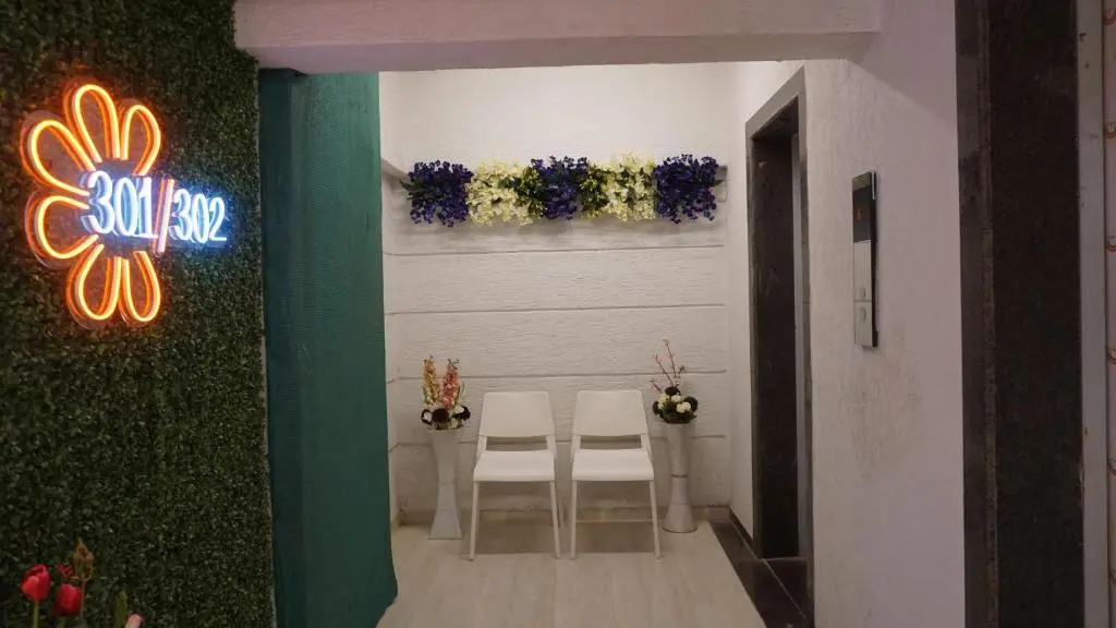 2BR Mumbai theme service apartment for staycation by FLORA STAYS