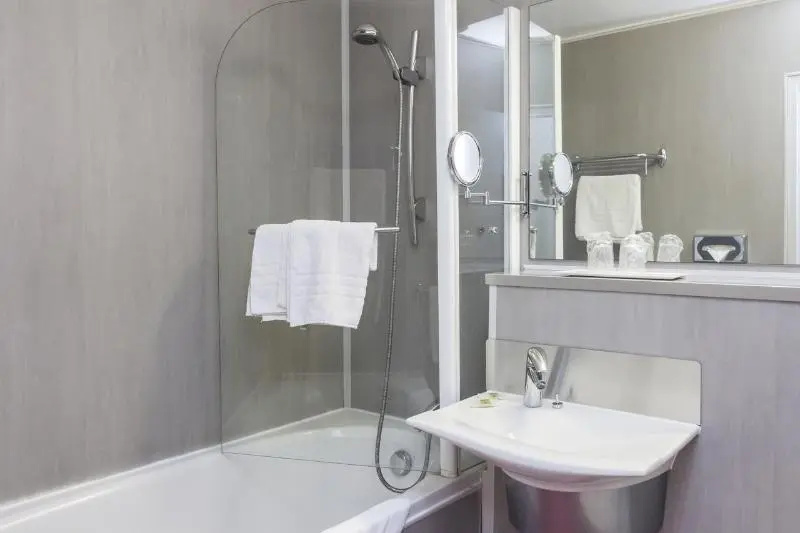 Logis Hotel le Mas de Jossyl