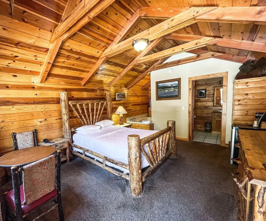 Alaskan Inn