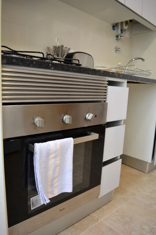 Almirante Deluxe by Homing