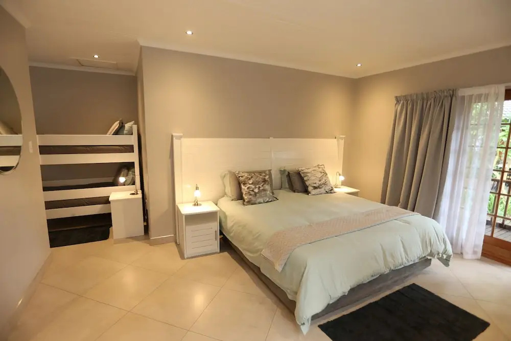Rhino Coast Guesthouse