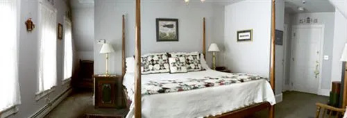 Maple Leaf Inn