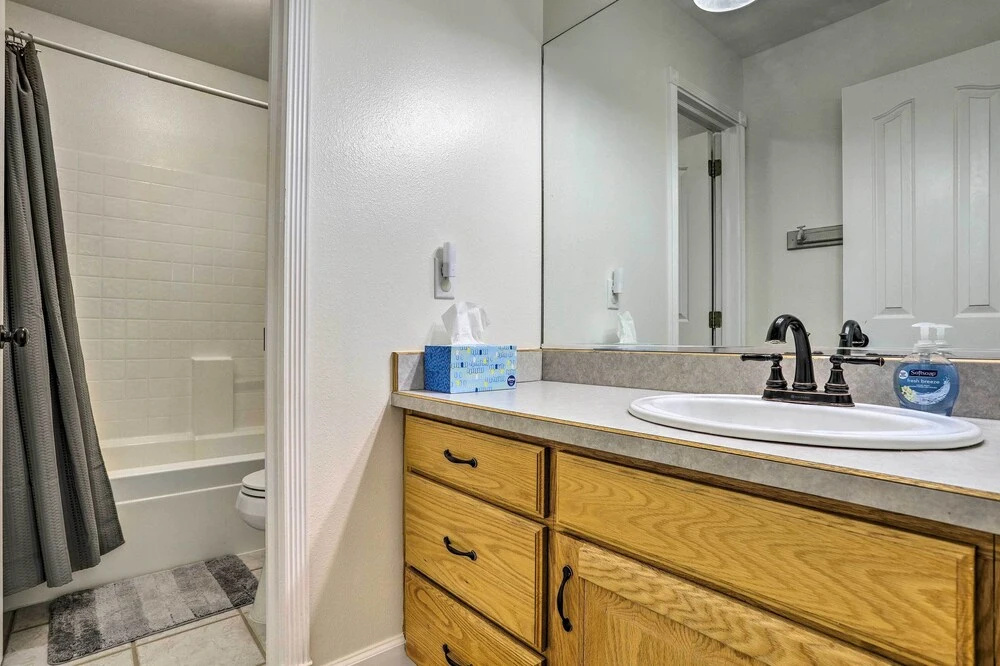 Spacious Family Home, 3 Mi to Dtwn Cedar City