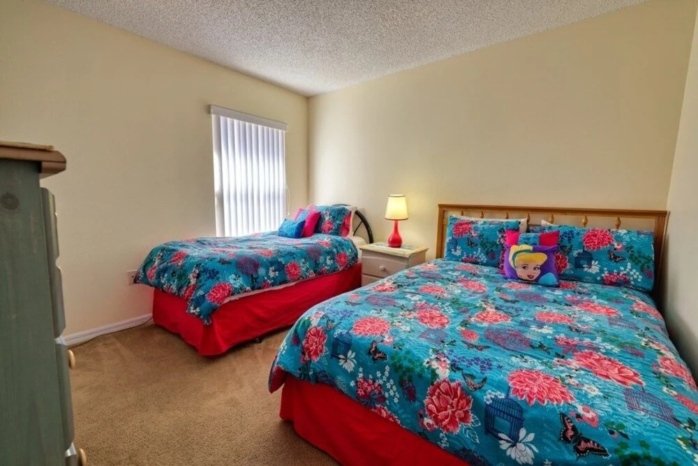 New Listing - Amazing 4 Bed 3 Bath - Private Pool 4 Bedroom Home by Redawning