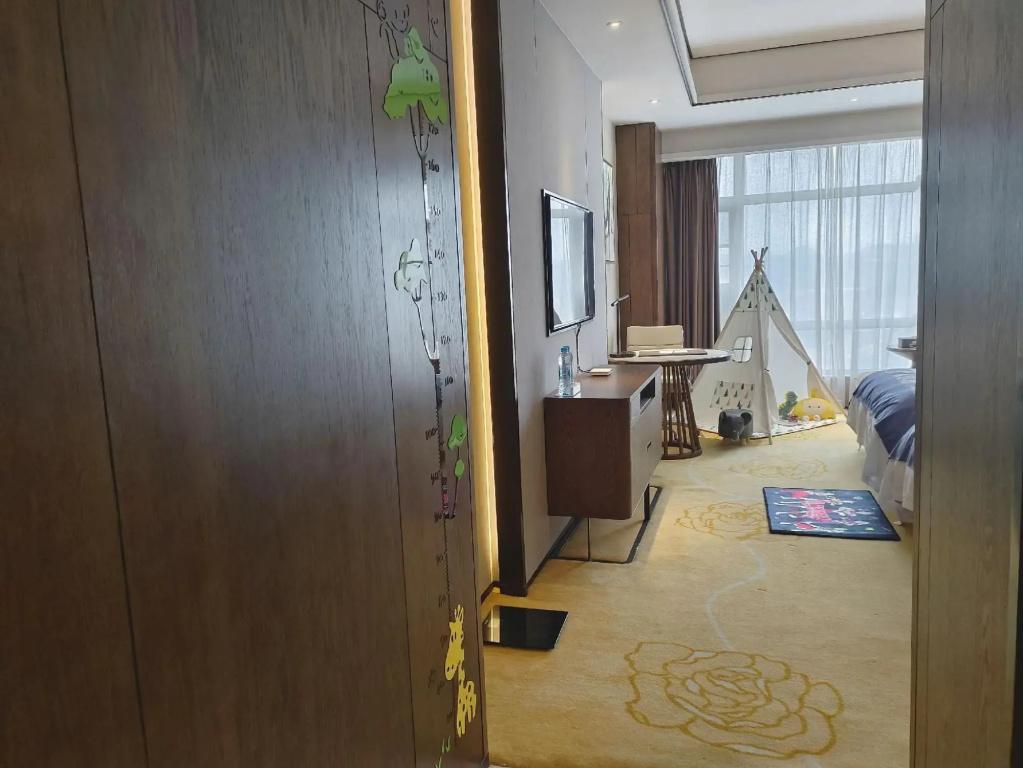Jade Intercontinental Hotel