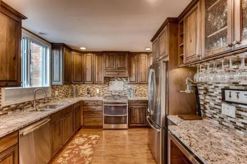 Fox Run 5 Br home by RedAwning