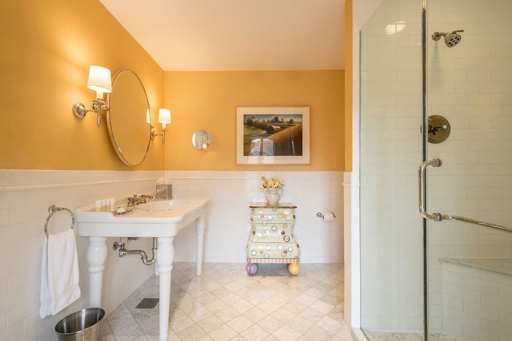 Inns of Aurora Resort & Spa