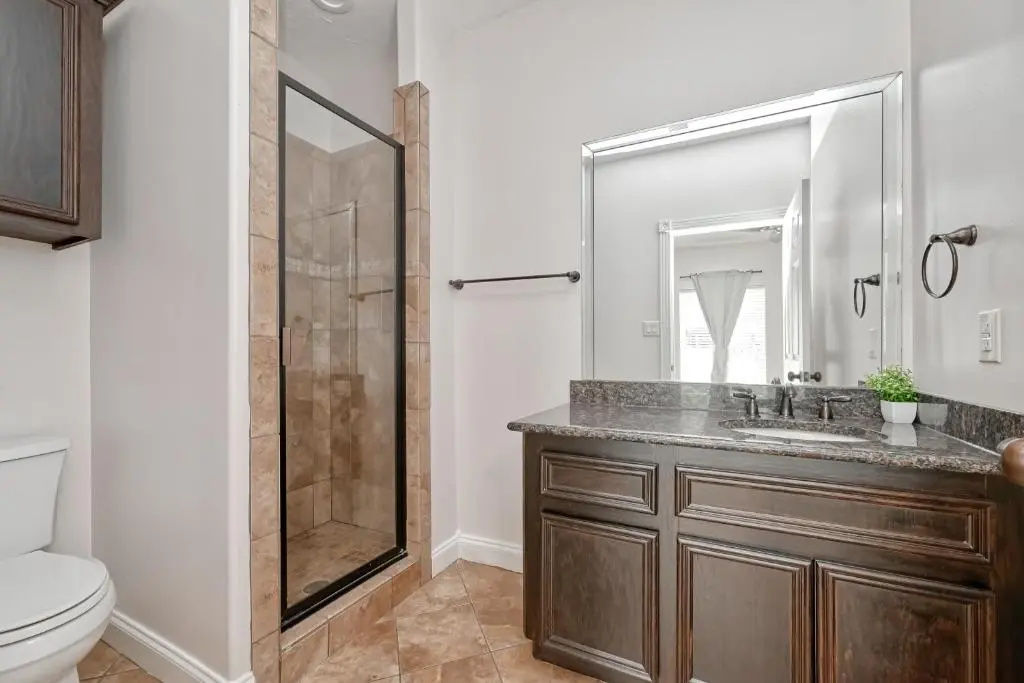 Great Escape With Private Pool and Deck