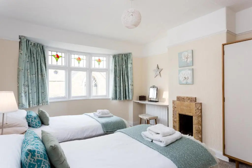City Apartments - 4 Heworth Village - 3 bed house