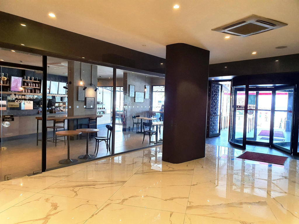 Akol Hotel