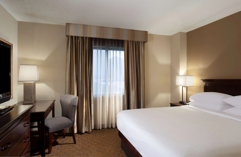 Embassy Suites by Hilton Dallas Near the Galleria