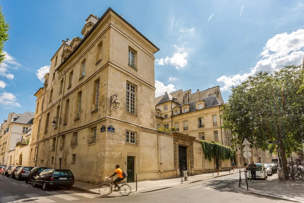 Luxury 3 Bedroom Loft - Le Marais