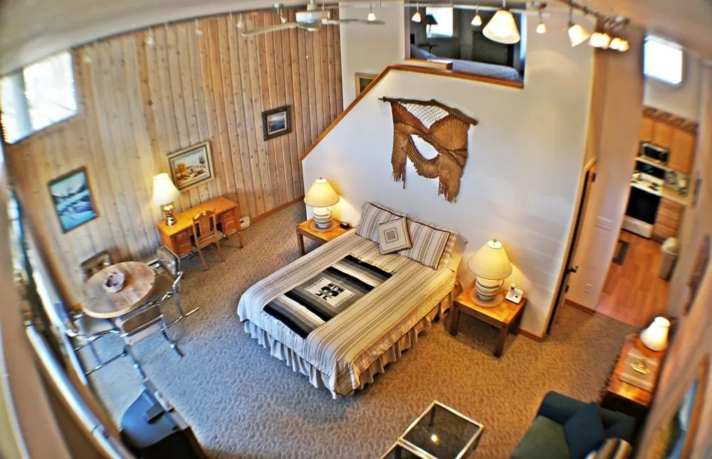 The Snow Queen Lodge and Cooper Street Lofts