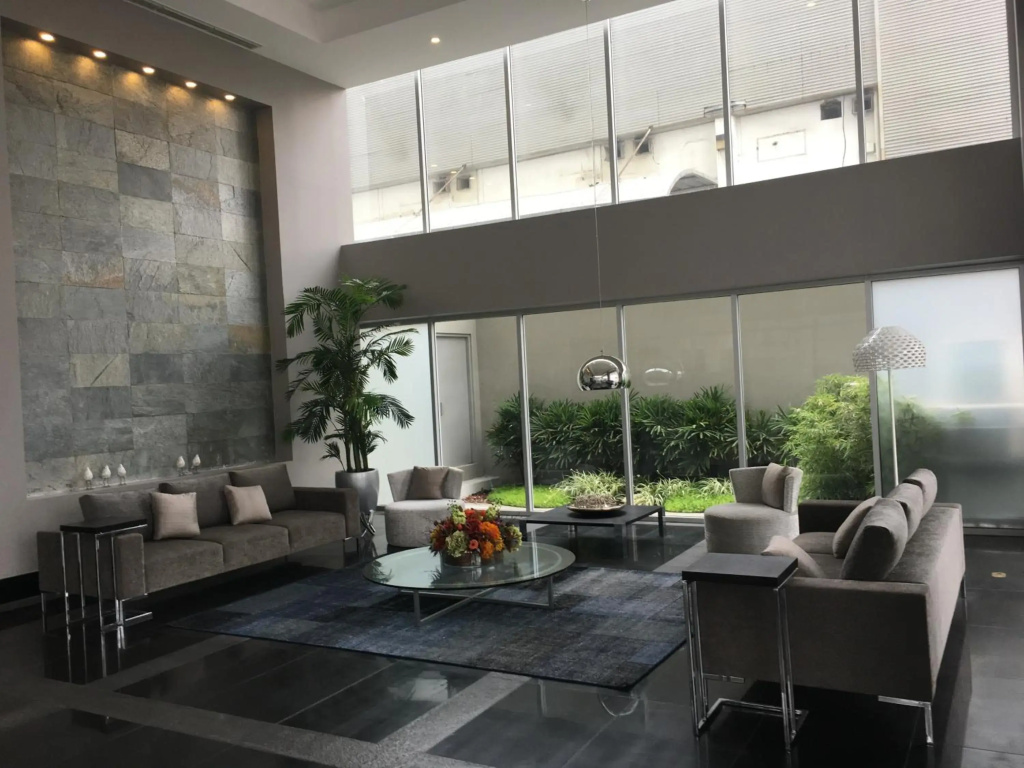 Quo Luxury Apartments