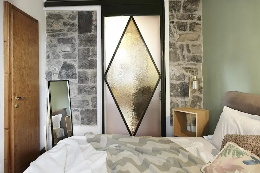Il Moderno in Como With 1 Bedrooms and 1 Bathrooms