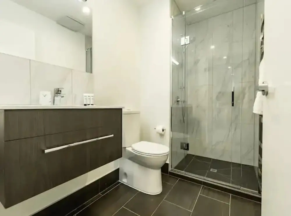 Beautiful 2BR Unit next to Myers Park Zodiak Stays