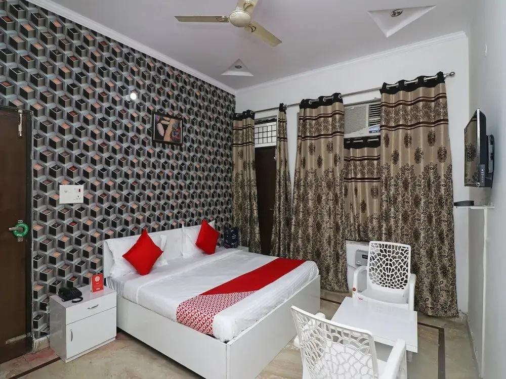 OYO 22506 Heaven Residency