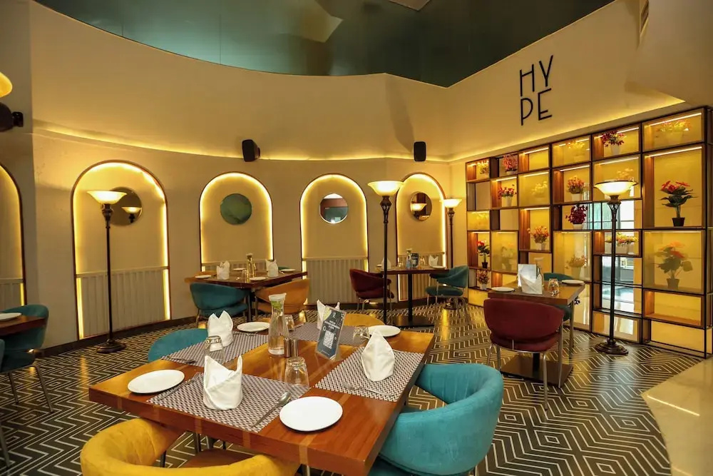 Hyphen Business Hotel
