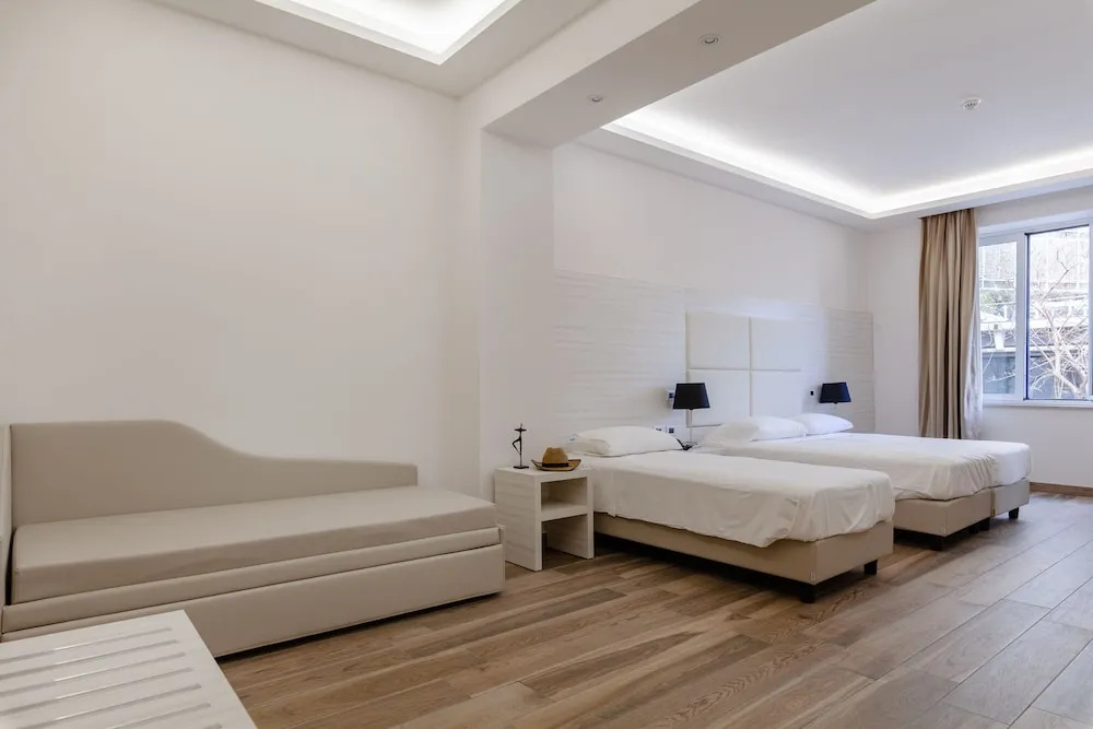 Hub Naples