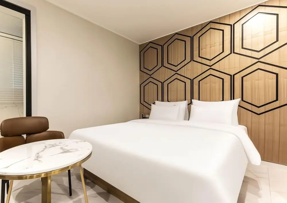 Carlton Hotel Bupyeong