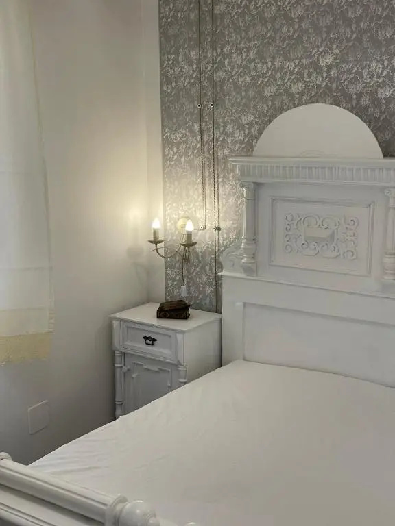 Lubenice-Rodinis Room and Apartment