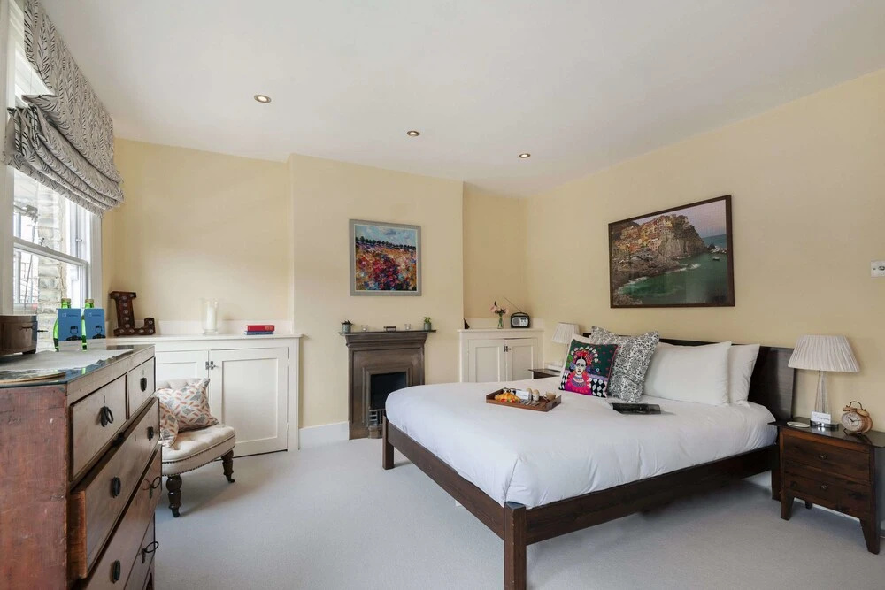 The Brackenbury Village Gem