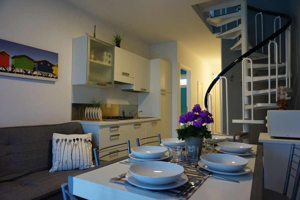 Modern Penthouse on 2 Floors With Terrace and Swimming Pool by Beahost Rentals
