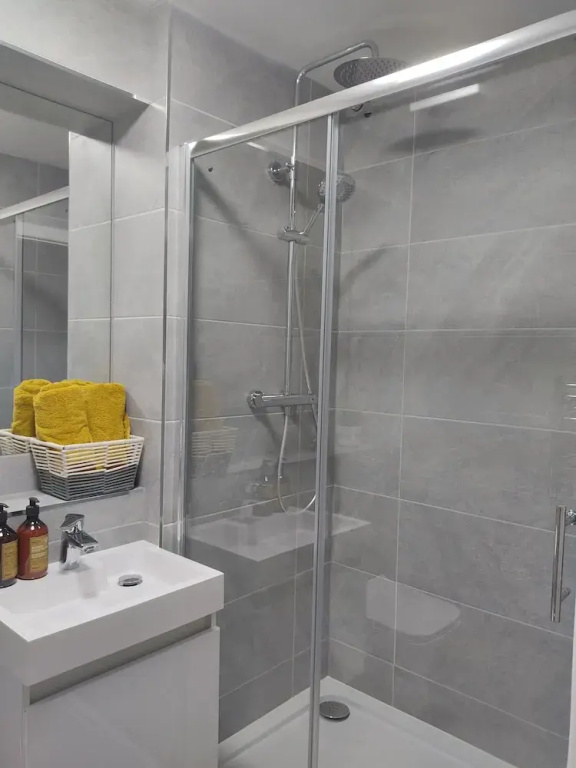 Fantastic Centrally Located 1 bed Apartment